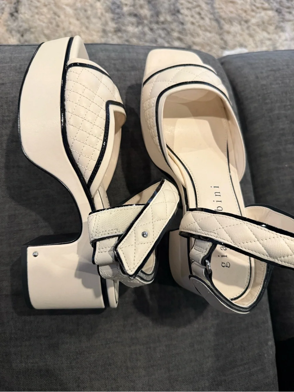 Gianni Binni Cream Quilted Platform Sandals w/Black Trim - Women Sz 10 Worn once